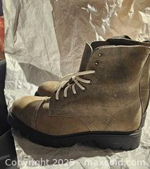 MaxSold Auction: Men&#39;s leather boots ( size 7) - Toronto (Ontario, Canada) SELLER MANAGED Commercial Liquidation Online Auction - Revlis Crescent