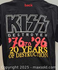 MaxSold Auction: T shirt ( L ) - Toronto (Ontario, Canada) SELLER MANAGED Commercial Liquidation Online Auction - Revlis Crescent