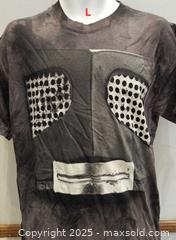 MaxSold Auction: T shirt ( L ) - Toronto (Ontario, Canada) SELLER MANAGED Commercial Liquidation Online Auction - Revlis Crescent