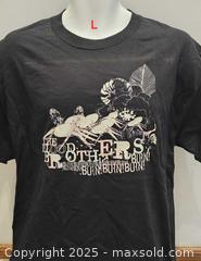 MaxSold Auction: T shirt (L) - Toronto (Ontario, Canada) SELLER MANAGED Commercial Liquidation Online Auction - Revlis Crescent