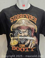 MaxSold Auction: T shirt ( M ) - Toronto (Ontario, Canada) SELLER MANAGED Commercial Liquidation Online Auction - Revlis Crescent