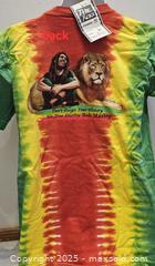 MaxSold Auction: T shirt (M) - Toronto (Ontario, Canada) SELLER MANAGED Commercial Liquidation Online Auction - Revlis Crescent