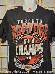 MaxSold Auction: T shirt (M) - Toronto (Ontario, Canada) SELLER MANAGED Commercial Liquidation Online Auction - Revlis Crescent