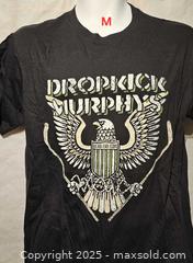 MaxSold Auction: T shirt ( M ) - Toronto (Ontario, Canada) SELLER MANAGED Commercial Liquidation Online Auction - Revlis Crescent