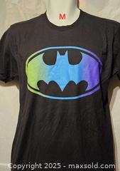 MaxSold Auction: T shirt ( M ) - Toronto (Ontario, Canada) SELLER MANAGED Commercial Liquidation Online Auction - Revlis Crescent