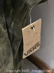 MaxSold Auction: T shirt ( XL) - Toronto (Ontario, Canada) SELLER MANAGED Commercial Liquidation Online Auction - Revlis Crescent