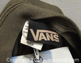 MaxSold Auction: T shirt ( XL) - Toronto (Ontario, Canada) SELLER MANAGED Commercial Liquidation Online Auction - Revlis Crescent