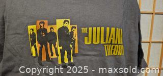 MaxSold Auction: T shirt (XL) - Toronto (Ontario, Canada) SELLER MANAGED Commercial Liquidation Online Auction - Revlis Crescent