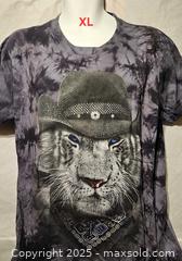 MaxSold Auction: T shirt (XL) - Toronto (Ontario, Canada) SELLER MANAGED Commercial Liquidation Online Auction - Revlis Crescent