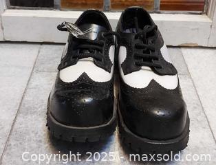 MaxSold Auction: Underground shoes  - Toronto (Ontario, Canada) SELLER MANAGED Commercial Liquidation Online Auction - Revlis Crescent