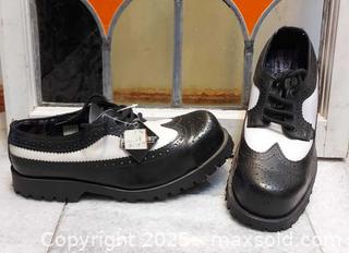 MaxSold Auction: Underground shoes  - Toronto (Ontario, Canada) SELLER MANAGED Commercial Liquidation Online Auction - Revlis Crescent