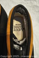 MaxSold Auction: Vans chukka Boot  - Toronto (Ontario, Canada) SELLER MANAGED Commercial Liquidation Online Auction - Revlis Crescent