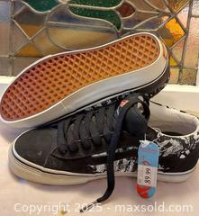 MaxSold Auction: Vans shoes  - Toronto (Ontario, Canada) SELLER MANAGED Commercial Liquidation Online Auction - Revlis Crescent