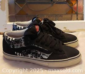 MaxSold Auction: Vans shoes  - Toronto (Ontario, Canada) SELLER MANAGED Commercial Liquidation Online Auction - Revlis Crescent