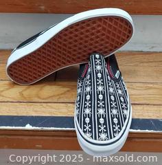 MaxSold Auction: Vans shoes  - Toronto (Ontario, Canada) SELLER MANAGED Commercial Liquidation Online Auction - Revlis Crescent