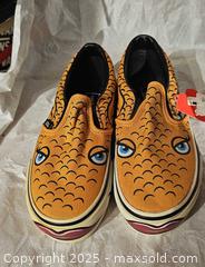 MaxSold Auction: Vans shoes (kids) - Toronto (Ontario, Canada) SELLER MANAGED Commercial Liquidation Online Auction - Revlis Crescent