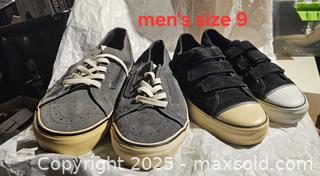 MaxSold Auction: Vans shoes ( size 9) - Toronto (Ontario, Canada) SELLER MANAGED Commercial Liquidation Online Auction - Revlis Crescent