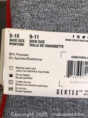 MaxSold Auction: 2/packs Ladies No Show Socks - Hamilton (Ontario, Canada) SELLER MANAGED Downsizing Online Auction - Moffat Road