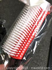 MaxSold Auction: 3pc Detangling Brushes & Comb Set - Hamilton (Ontario, Canada) SELLER MANAGED Downsizing Online Auction - Moffat Road
