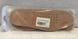 MaxSold Auction: 4 Pairs Of Shoe Insoles - Hamilton (Ontario, Canada) SELLER MANAGED Downsizing Online Auction - Moffat Road
