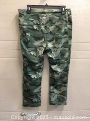 MaxSold Auction: Athletic Works 7/8 Leggings XL - Hamilton (Ontario, Canada) SELLER MANAGED Downsizing Online Auction - Moffat Road