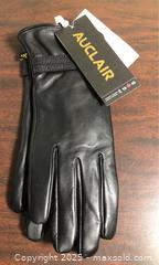 MaxSold Auction: Auclair Women’s Leather Gloves Sz 7.5 - Hamilton (Ontario, Canada) SELLER MANAGED Downsizing Online Auction - Moffat Road