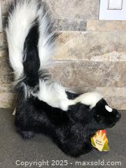 MaxSold Auction: Folkmanis Skunk Puppet Plush Toy - Hamilton (Ontario, Canada) SELLER MANAGED Downsizing Online Auction - Moffat Road