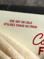 MaxSold Auction: Fred Comfort Food Hot & Cold Eye Mask - Hamilton (Ontario, Canada) SELLER MANAGED Downsizing Online Auction - Moffat Road