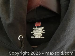MaxSold Auction: Hanes Dilly Black Hoodie 4XL - Hamilton (Ontario, Canada) SELLER MANAGED Downsizing Online Auction - Moffat Road