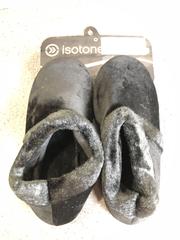 MaxSold Auction: Isotoner Ladies Slippers Medium  - Hamilton (Ontario, Canada) SELLER MANAGED Downsizing Online Auction - Moffat Road