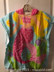 MaxSold Auction: Kids Hoodie Mermaid Bath Towel Small - Hamilton (Ontario, Canada) SELLER MANAGED Downsizing Online Auction - Moffat Road