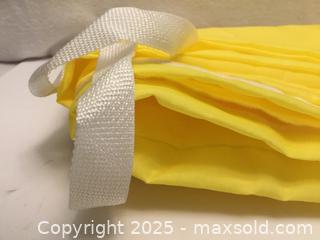 MaxSold Auction: Lot/2 Large Yellow Laundry Bags - Hamilton (Ontario, Canada) SELLER MANAGED Downsizing Online Auction - Moffat Road