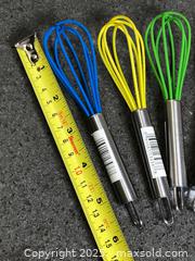 MaxSold Auction: Lot/4 Mini Kitchen Whisks - Hamilton (Ontario, Canada) SELLER MANAGED Downsizing Online Auction - Moffat Road