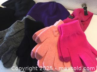 MaxSold Auction: Lot/9 Assorted Children’s Hats And Mitts - Hamilton (Ontario, Canada) SELLER MANAGED Downsizing Online Auction - Moffat Road