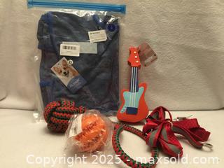 MaxSold Auction: Lot Of Assorted Dog Items - Hamilton (Ontario, Canada) SELLER MANAGED Downsizing Online Auction - Moffat Road