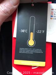 MaxSold Auction: Mountain Warehouse Ladies Winter Jacket 4 - Hamilton (Ontario, Canada) SELLER MANAGED Downsizing Online Auction - Moffat Road