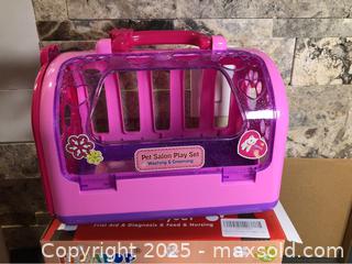 MaxSold Auction: Pet Salon Play Set - Hamilton (Ontario, Canada) SELLER MANAGED Downsizing Online Auction - Moffat Road