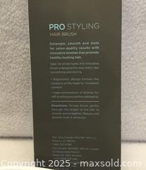 MaxSold Auction: Seacret Pro Styling Hair Brush - Hamilton (Ontario, Canada) SELLER MANAGED Downsizing Online Auction - Moffat Road