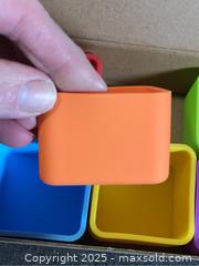 MaxSold Auction: Silicone Cubes Dividers For Bento Box - Hamilton (Ontario, Canada) SELLER MANAGED Downsizing Online Auction - Moffat Road