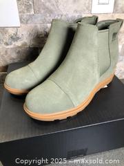 MaxSold Auction: Sorel Women’s Evie Ankle Boots 8 - Hamilton (Ontario, Canada) SELLER MANAGED Downsizing Online Auction - Moffat Road