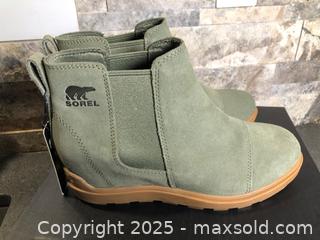 MaxSold Auction: Sorel Women’s Evie Ankle Boots 8 - Hamilton (Ontario, Canada) SELLER MANAGED Downsizing Online Auction - Moffat Road