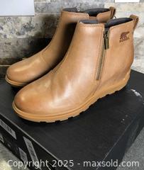 MaxSold Auction: Sorel Women’s Evie Ankle Boots 9 - Hamilton (Ontario, Canada) SELLER MANAGED Downsizing Online Auction - Moffat Road