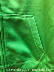 MaxSold Auction: Under Armour Youth Hoodie 5 - Hamilton (Ontario, Canada) SELLER MANAGED Downsizing Online Auction - Moffat Road