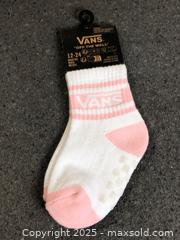 MaxSold Auction: Vans 12-24M Baby Socks - Hamilton (Ontario, Canada) SELLER MANAGED Downsizing Online Auction - Moffat Road