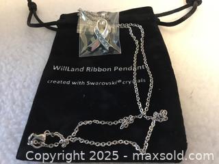MaxSold Auction: WillLand Ribbon Pendant - Hamilton (Ontario, Canada) SELLER MANAGED Downsizing Online Auction - Moffat Road