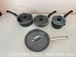 MaxSold Auction: 8-Piece Ceramic-Style Nonstick Cookware Set with Lids - Waterloo (Ontario, Canada) SELLER MANAGED Estate Sale Online Auction -  New Hampshire Street