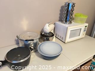 MaxSold Auction: Kitchen cookware &#38; small appliances lot: microwave, pots, mixer - Waterloo (Ontario, Canada) SELLER MANAGED Estate Sale Online Auction -  New Hampshire Street
