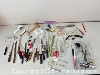 MaxSold Auction: Mixed Kitchen Cutters &#38; Utensil Lot (Approx. 45–55 pcs) - Waterloo (Ontario, Canada) SELLER MANAGED Estate Sale Online Auction -  New Hampshire Street