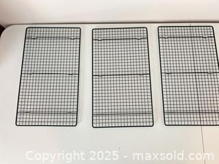 MaxSold Auction: Set of 3 Black Metal Cooling/Baking Racks 10 x 18 in - Waterloo (Ontario, Canada) SELLER MANAGED Estate Sale Online Auction -  New Hampshire Street