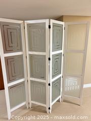 MaxSold Auction: White Three-Panel Decorative Folding Screen with Glass Panels, Set of 2 - Waterloo (Ontario, Canada) SELLER MANAGED Estate Sale Online Auction -  New Hampshire Street